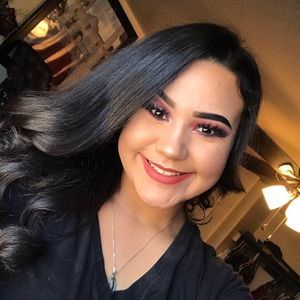 Meet your Posher, Danahi